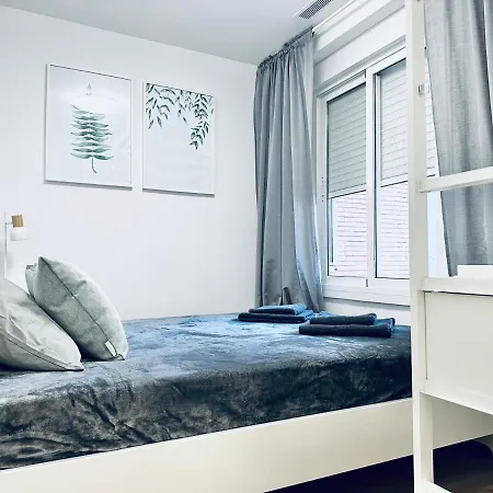 Welcome & Bienvenido A A 30 Metros De La Gran Playa Apartment
