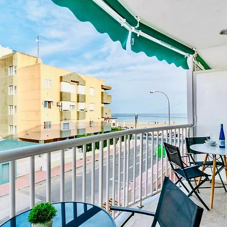 Welcome & Bienvenido A A 30 Metros De La Gran Playa * Santa Pola